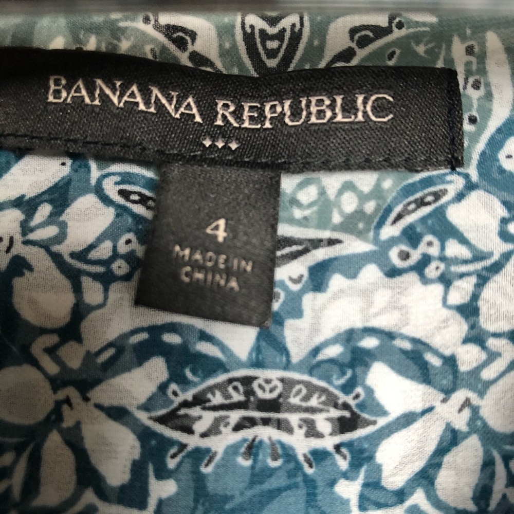 Banana Republic v-neck dress - Picture 2 of 8